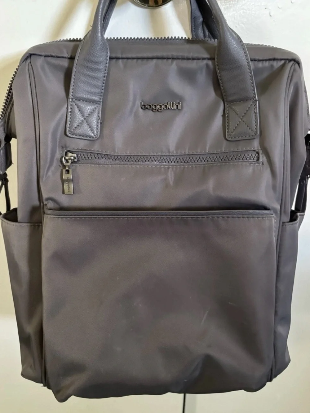 Baggallini Soho Laptop Travel Backpack Gray Lightweight Nylon RFID
